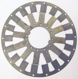 Fig. 4 Core geometry of self-commutated field winding motor