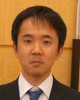 穴川 賢吉氏