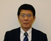 巨 東英氏